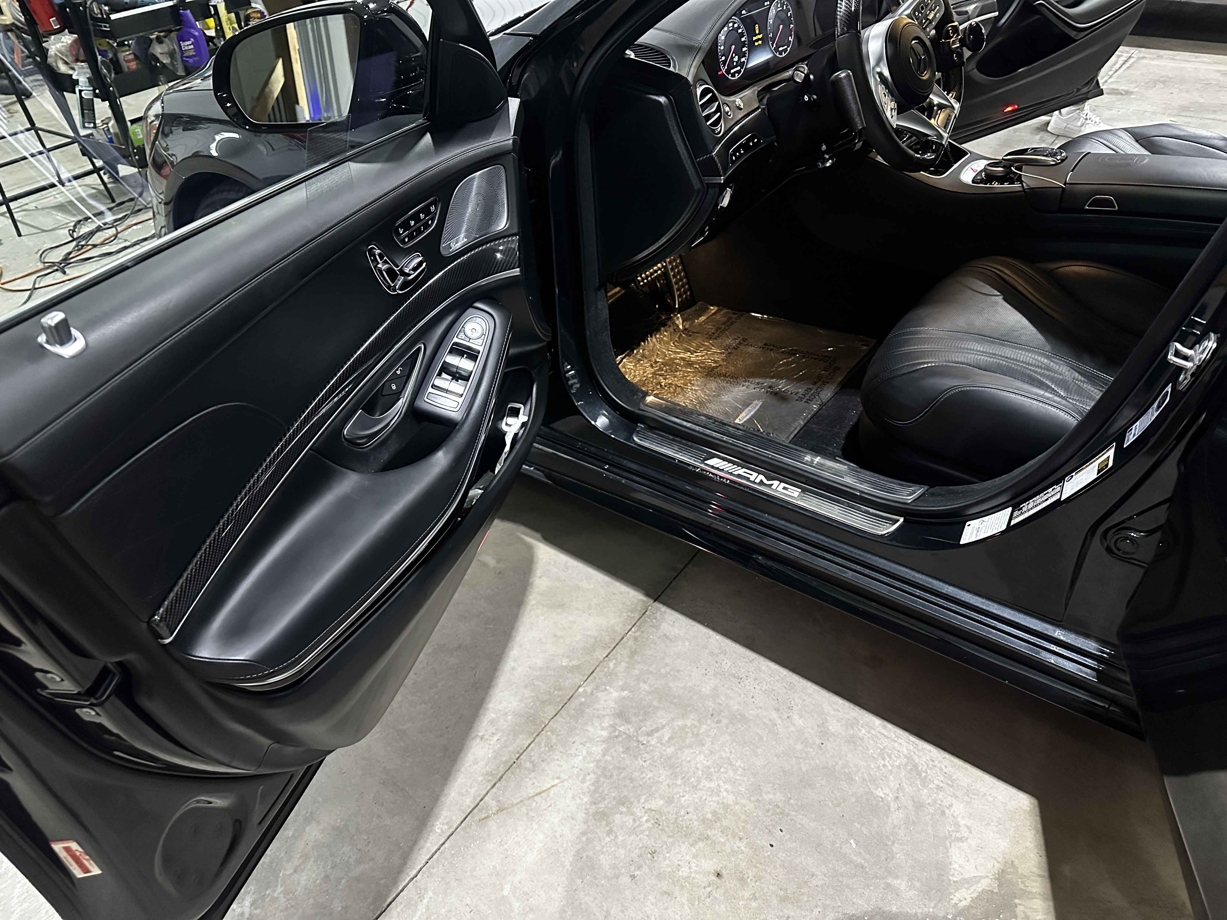 Mercedes AMG S63 interior detail